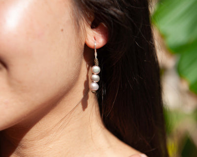 Weekender Pearl Earrings